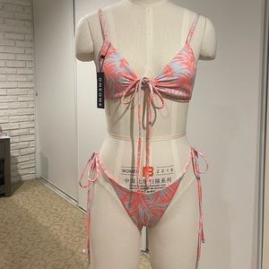 Oneone Triangle Bikini set - New with tag
